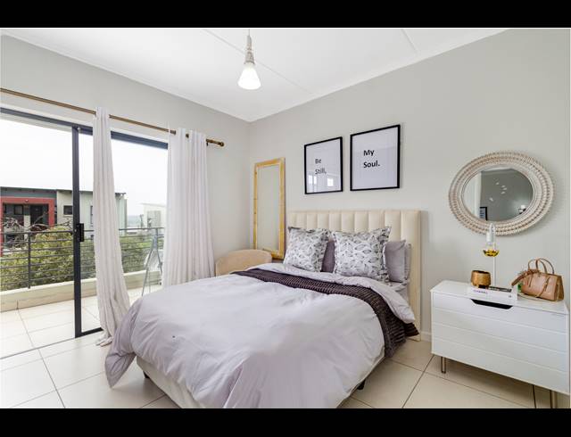2 BEDROOM APARTMENT FOR SALE IN FOURWAYS